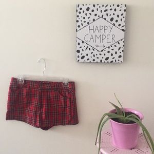Forever 21 red plaid shorts s